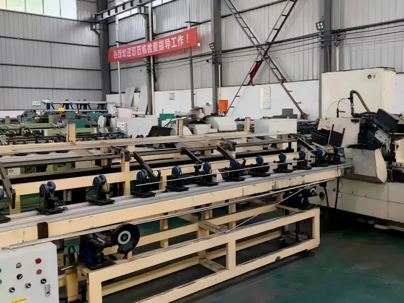 Centerless Grinding Machine Centerless Grinding Machine