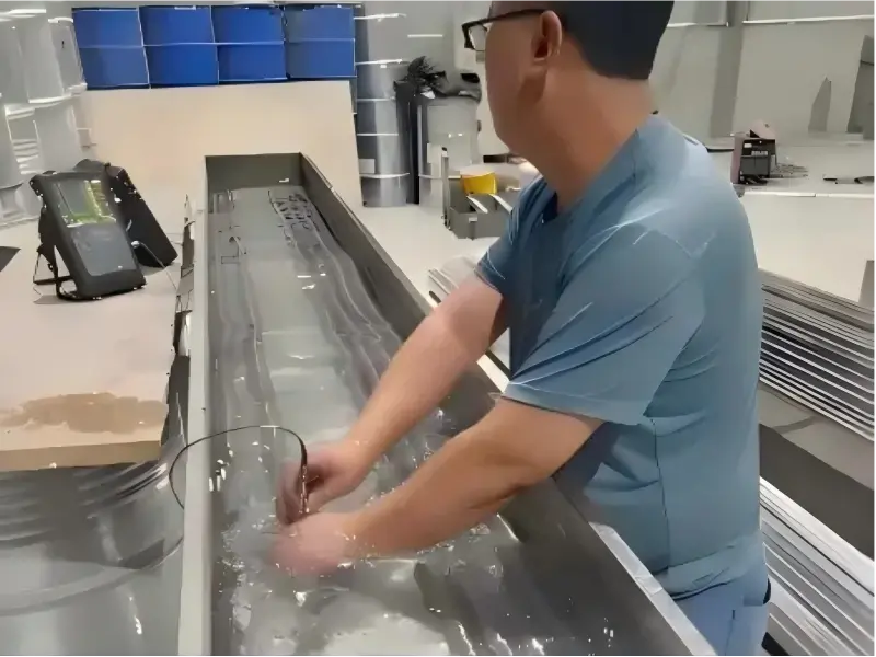 WaterImmersed Ultrasonic Nondestructive Testing for Ti6Al4V titanium bar WaterImmersed Ultrasonic Nondestructive Testing for Ti6Al4V titanium bar